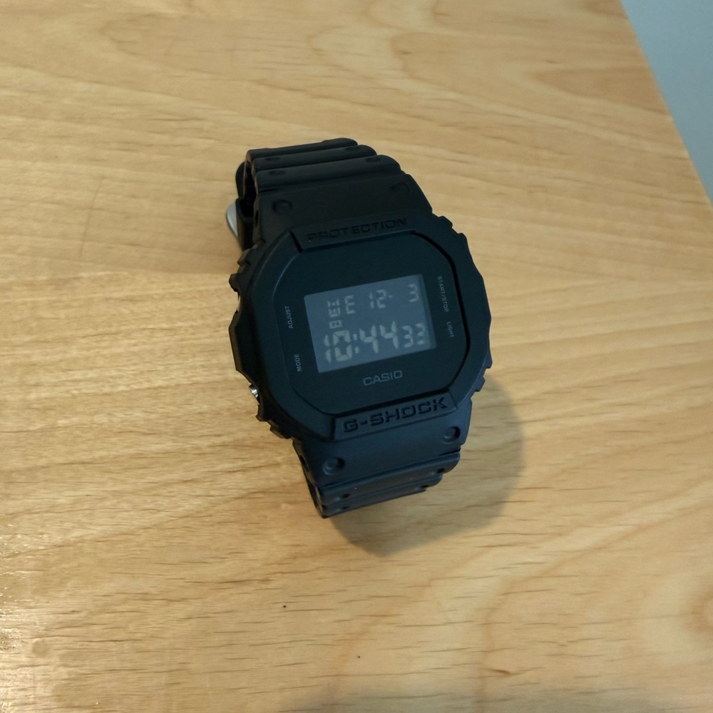 Casio G-Shock DW5600BB-1